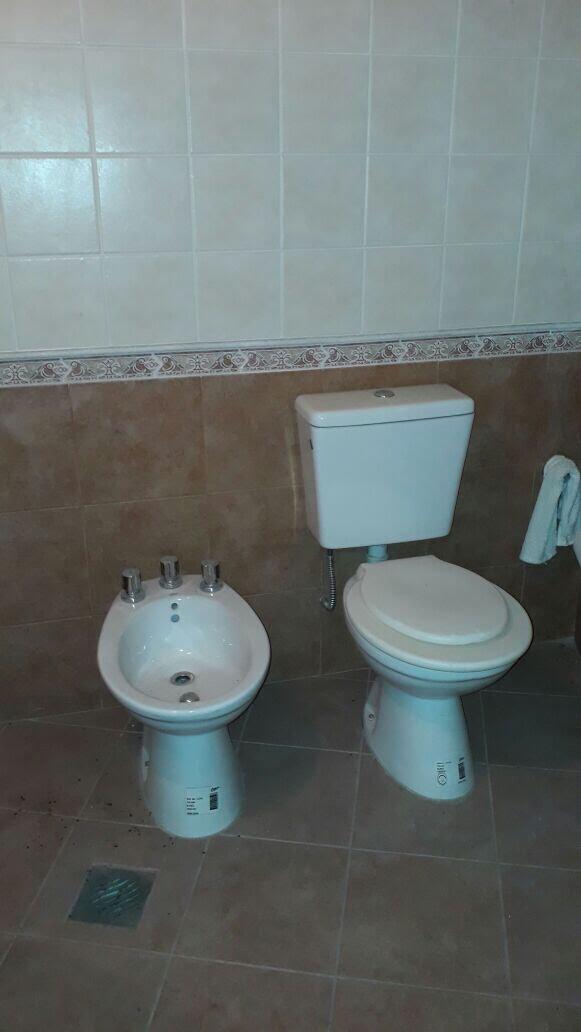 2 BathroomsBathrooms,Casa,En Venta,1215