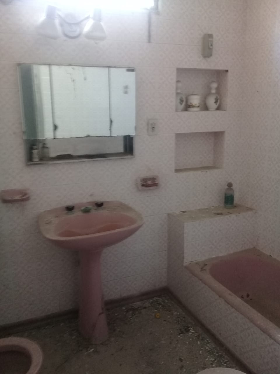 1 BañoBathrooms,Casa,En Venta,1288